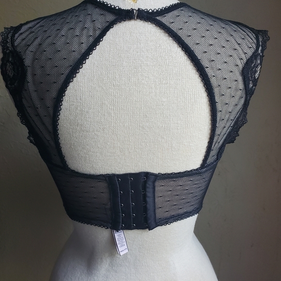 Victoria Secret Bra - Picture 2 of 4